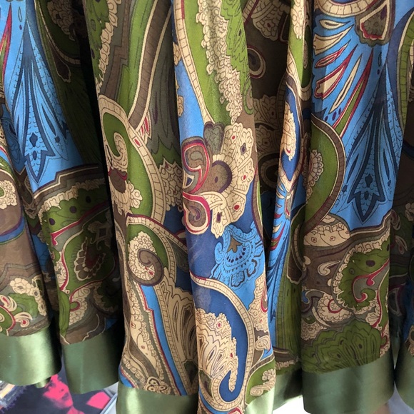 Silk floral skirt - Picture 4 of 7